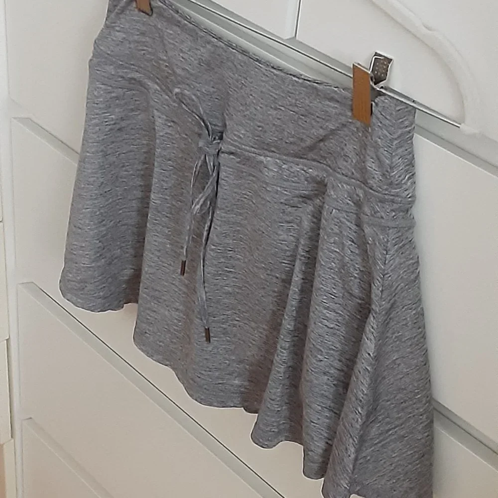 Tennis skirt double lined heather grey  size XS